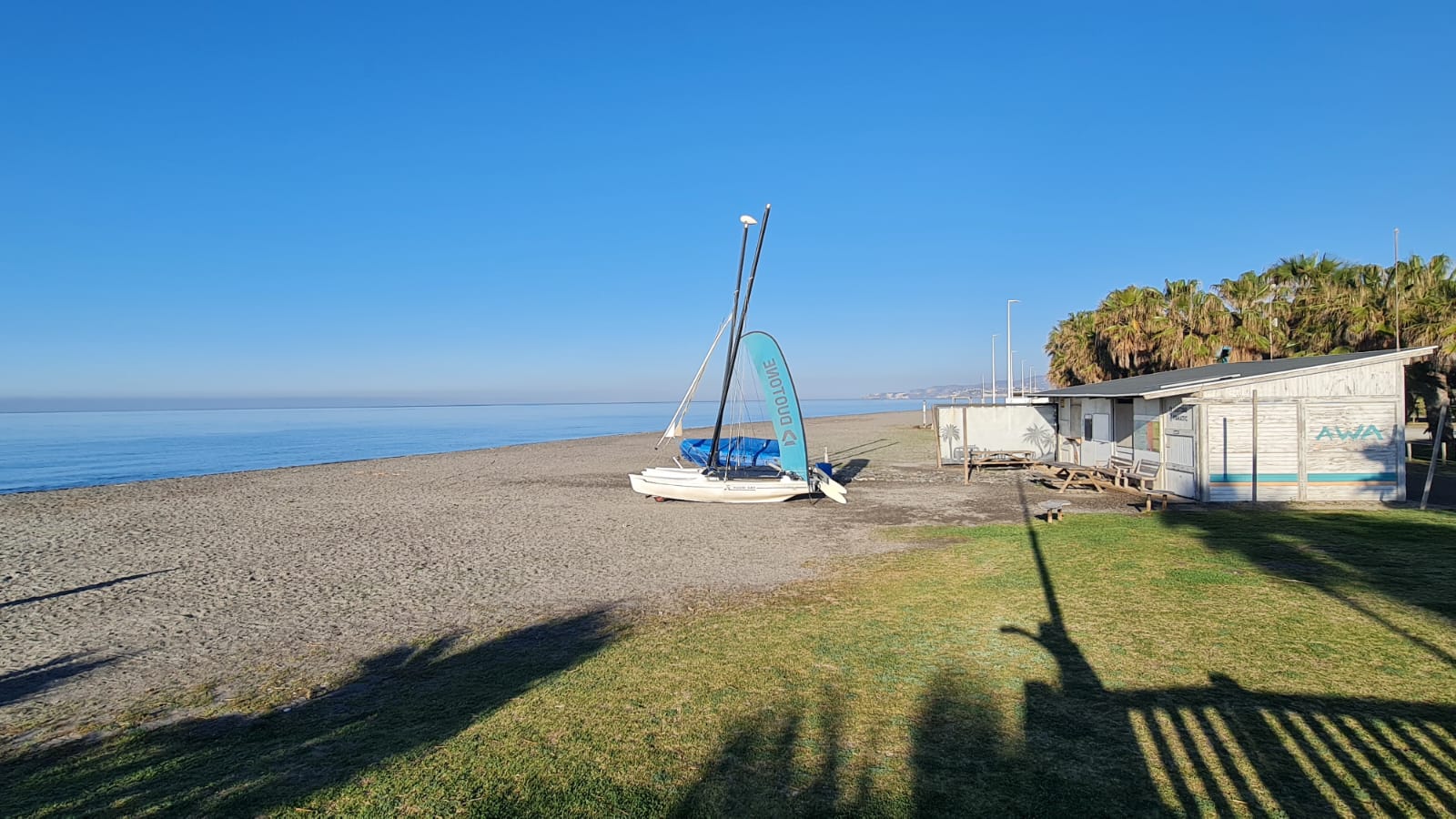 El Ayuntamiento de Motril rechaza el otorgamiento de dos banderas negras a sus playas